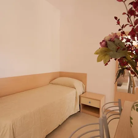 Piana Dei Greci بيسْكيتْشّي