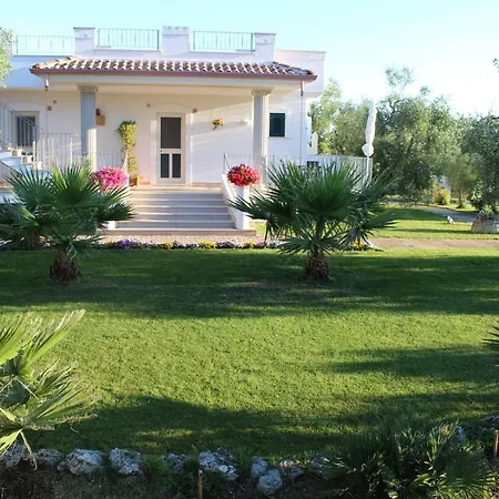 Piana Dei Greci بيت للعطل بيسْكيتْشّي